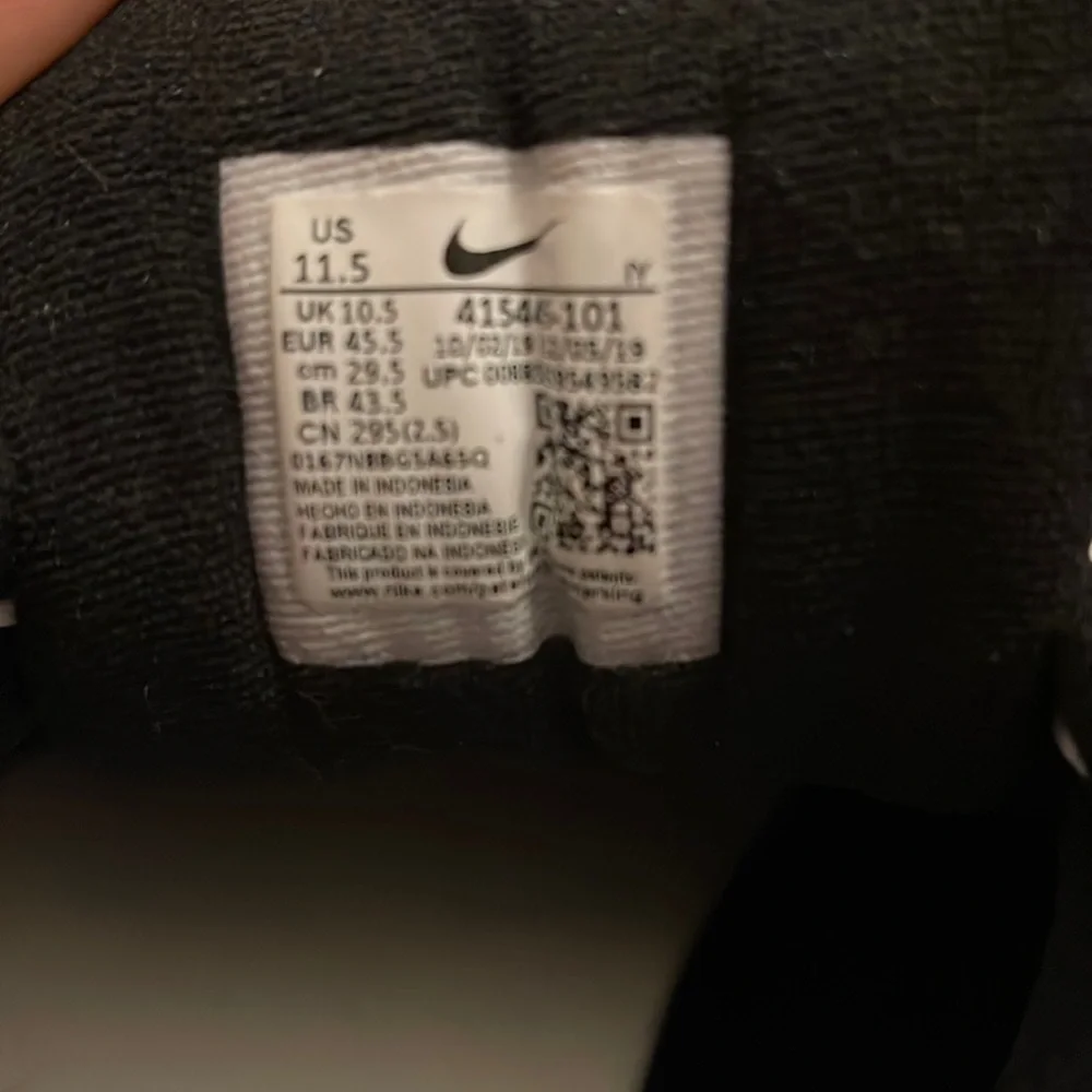 NIKE Shoes - Picture 5 of 5